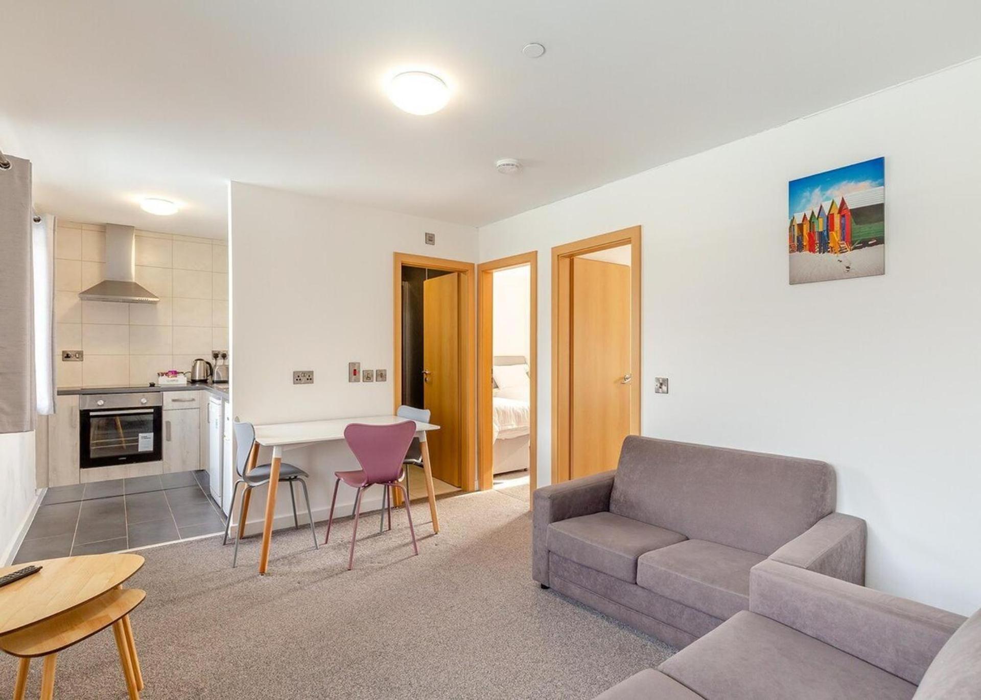 Coastal Charm Retreat In Ilfracombe Apartment ภายนอก รูปภาพ